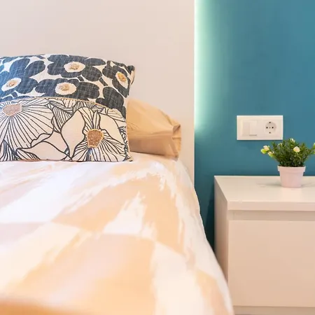 Salou-alboran-central-pool-2bed-portaventura-aa-wifi18 公寓